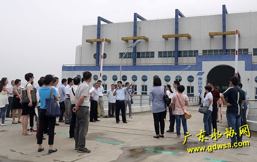 参观广州西江引水工程和佛山西江水厂