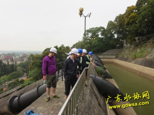 澳门海事及水务局、澳门自来水有限公司技术人员检查对澳供水隧洞及设施