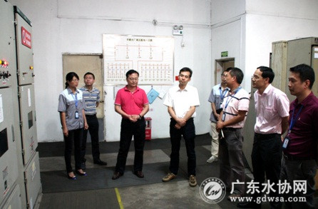 顺德区政务委员乔吉飞到顺德供水检查“彩虹”风灾后的复产情况