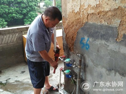 免费更换居民水表，确保水表精确度
