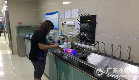 广州自来水：抗台风，我们在！